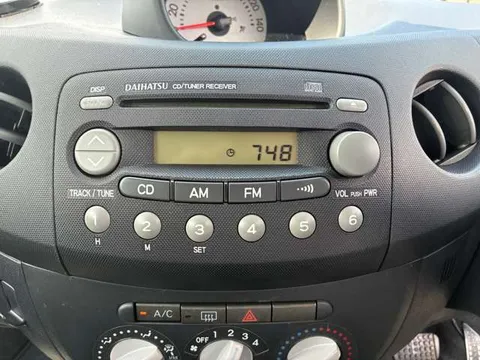 Daihatsu Esse