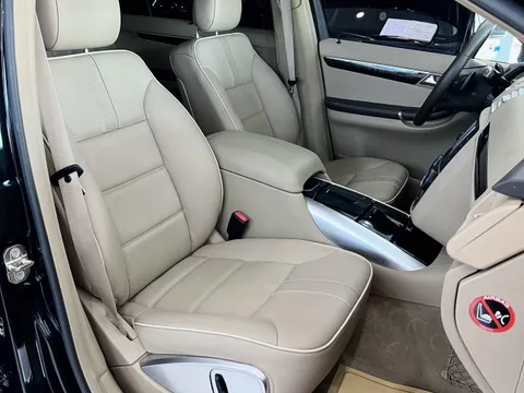 Mercedes-Benz R-Class