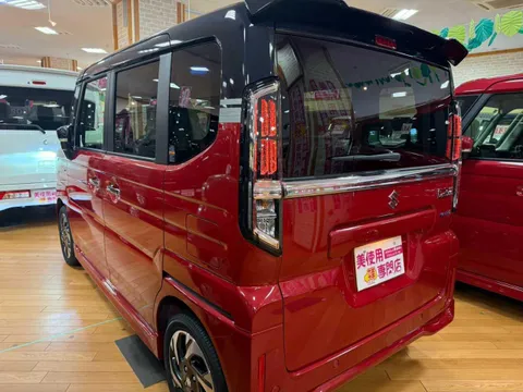 Suzuki Spacia Custom
