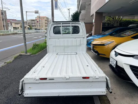 Nissan Clipper Truck