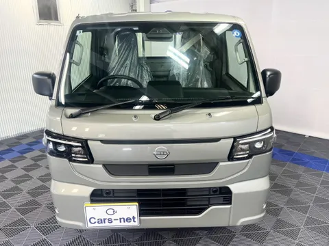 Nissan Clipper Truck
