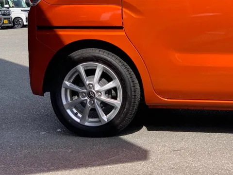 Toyota Pixis Mega