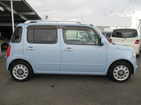 Daihatsu Mira Cocoa
