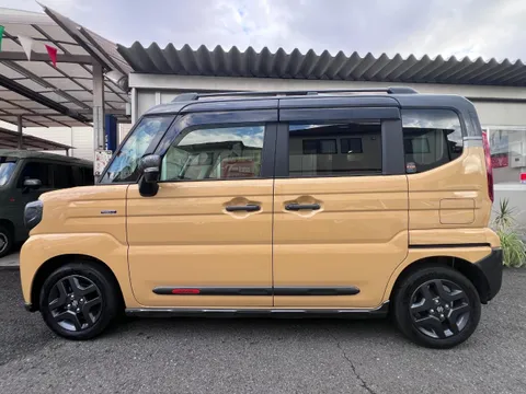 Suzuki Spacia Gear