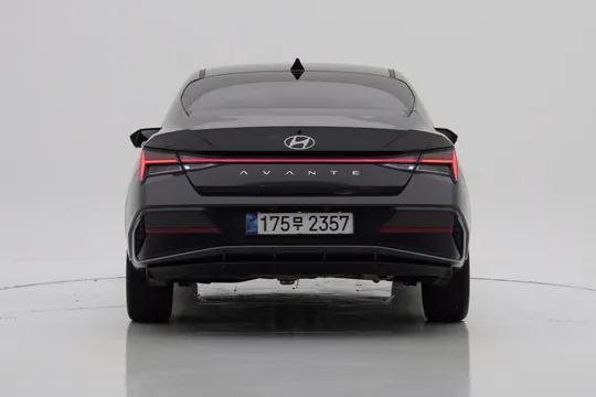 Hyundai Elantra (Avante)