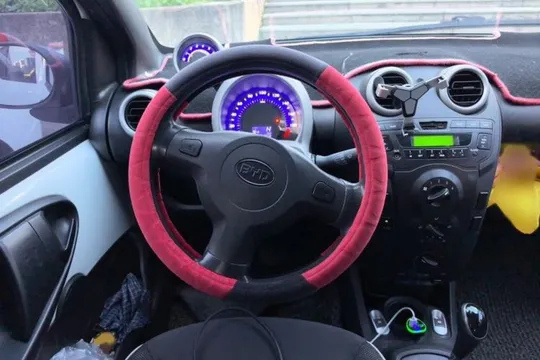 BYD F0