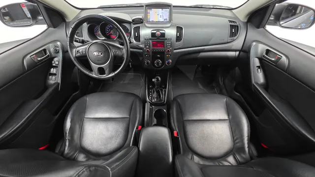 Kia Cerato (Forte)