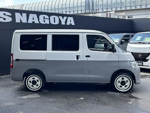Toyota TownAce Van