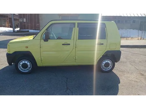 Daihatsu Naked