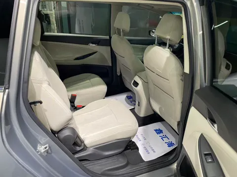 Buick GL6