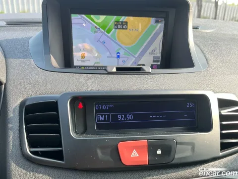 Renault SM3