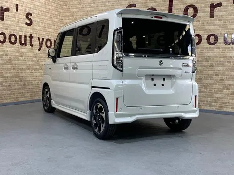 Suzuki Spacia Custom