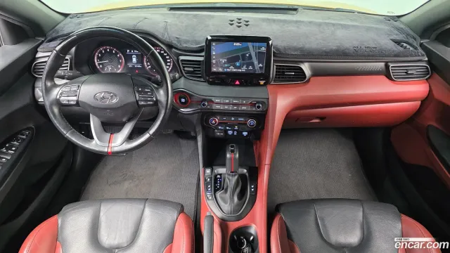 Hyundai Veloster