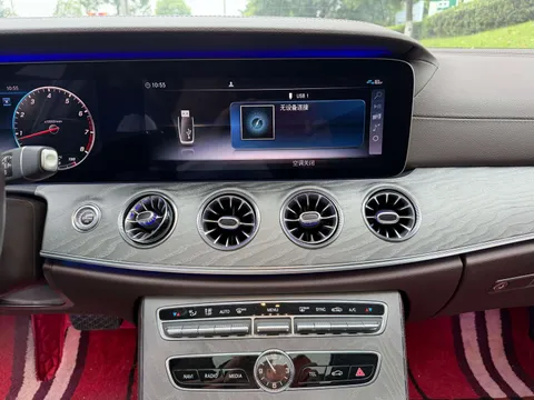 Mercedes-Benz CLS-Class