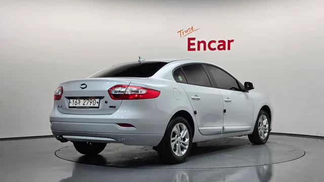 Renault SM3