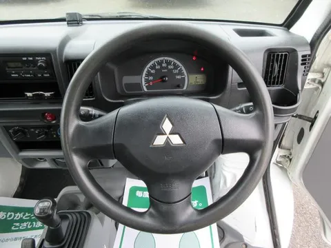 Mitsubishi Minicab Truck