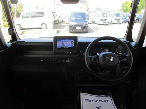 Honda N-BOX Custom