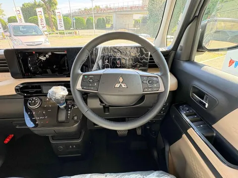 Mitsubishi Delica Mini