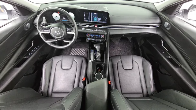 Hyundai Elantra (Avante)