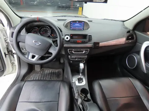 Renault SM3