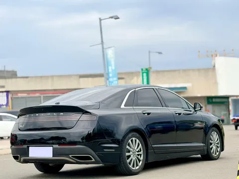 Lincoln MKZ