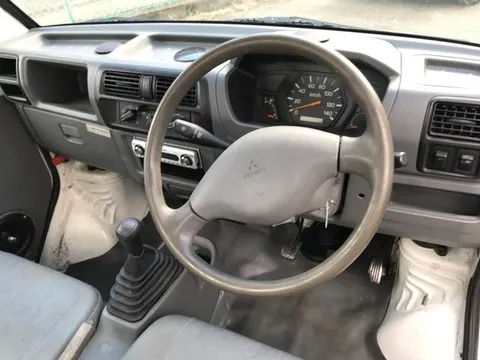 Mitsubishi Minicab Truck