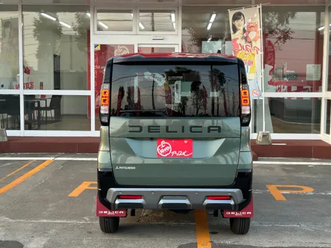 Mitsubishi Delica Mini