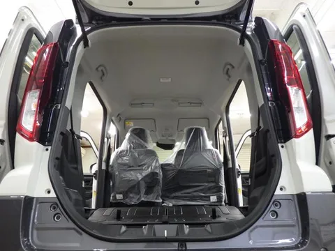 Suzuki Spacia Gear