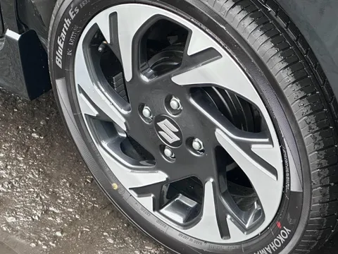 Suzuki Spacia Custom