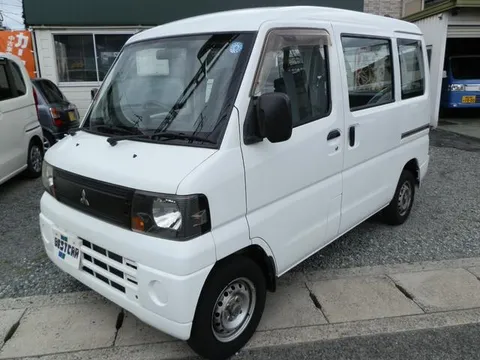 Mitsubishi Minicab Van