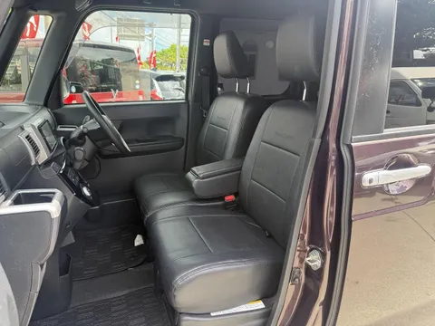 Toyota Pixis Mega