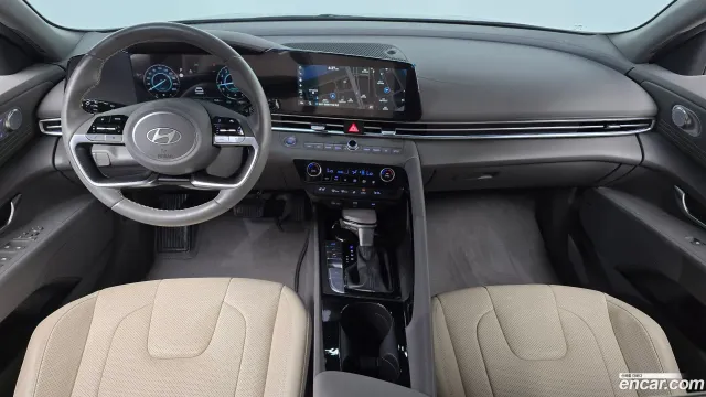 Hyundai Elantra (Avante)