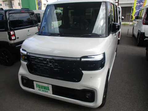 Honda N-BOX Custom