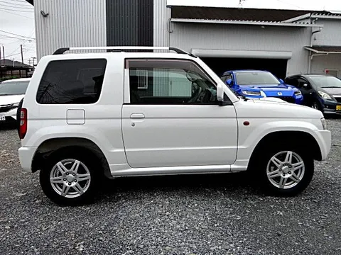 Nissan KIX