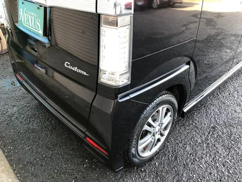Honda N-BOX Plus Custom