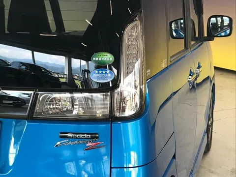 Suzuki Spacia Custom Z