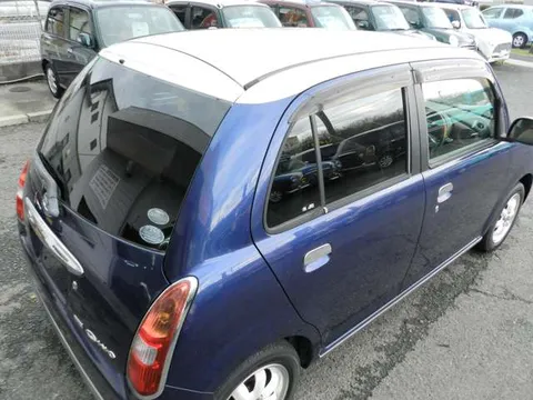Daihatsu Mira Gino