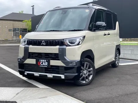 Mitsubishi Delica Mini