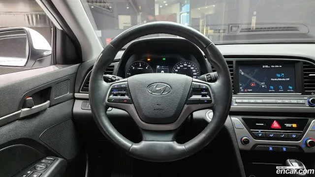 Hyundai Elantra (Avante)