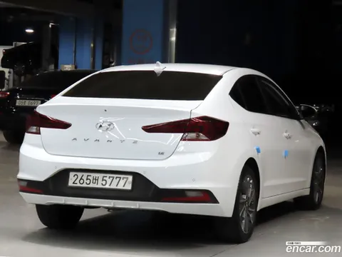 Hyundai Elantra (Avante)