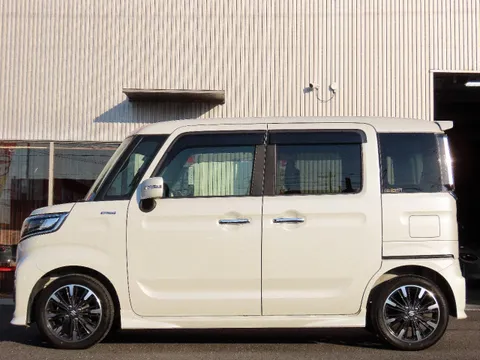Suzuki Spacia Custom
