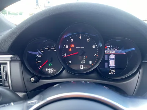 Porsche Macan