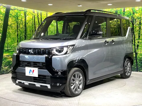 Mitsubishi Delica Mini