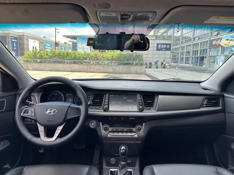 Hyundai Mistra