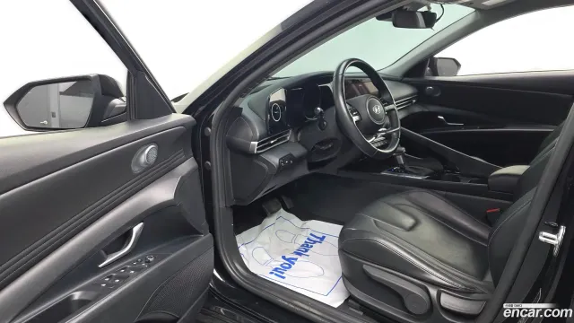 Hyundai Elantra (Avante)