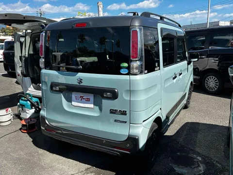 Suzuki Spacia Gear
