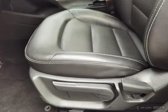 Geely Emgrand GS