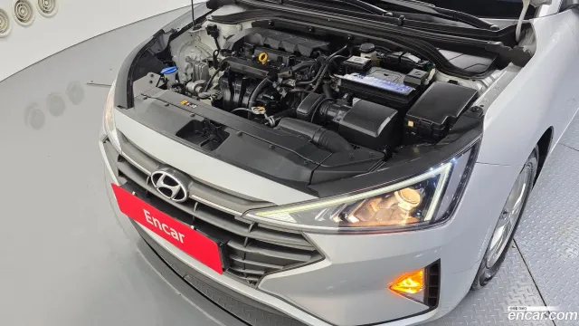 Hyundai Elantra (Avante)