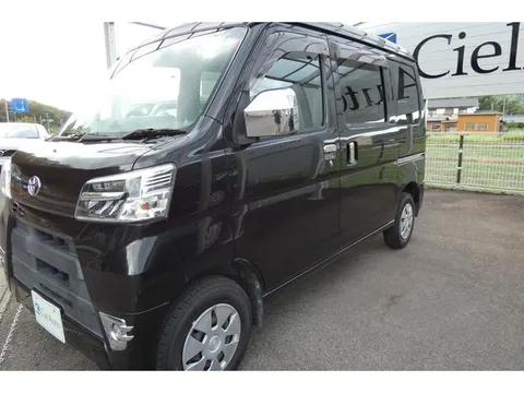 Toyota Pixis Van