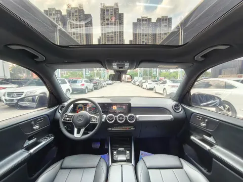 Mercedes-Benz Mercedes-Benz GLB